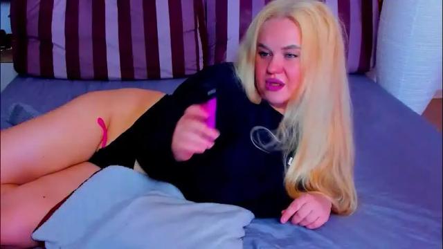 Image 4 of alexalavibes Stream on Chaturbate on 5 months ago