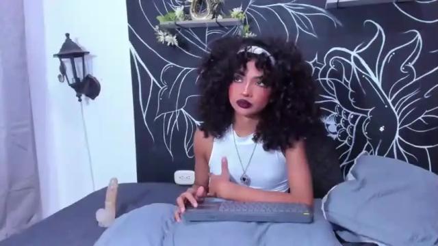 Image 12 of alexalennox Stream on Chaturbate on 13 months ago