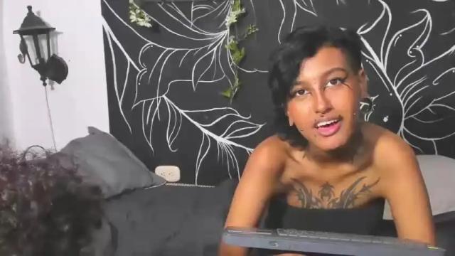 Image 11 of alexalennox Stream on Chaturbate on 13 months ago