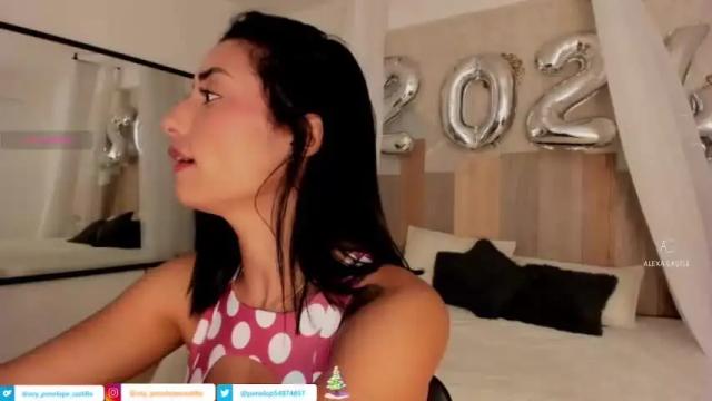 Thumbnail 3, alexalovecastle1's Stream at Chaturbate, 16 months ago