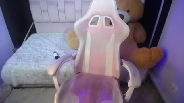 Thumbnail 1, alexandra39_b's Stream at Chaturbate, 15 months ago