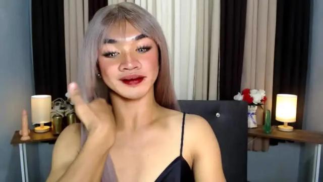 Image 6 of alexandra_bigcock Stream on Chaturbate on 16 months ago