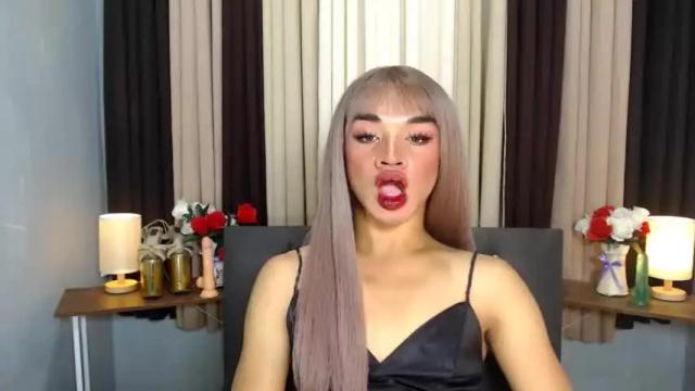 Image 11 of alexandra_bigcock Stream on Chaturbate on 16 months ago