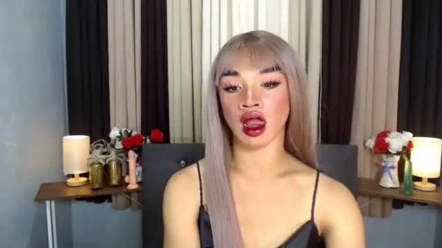 Image 6 of alexandra_bigcock Stream on Chaturbate on 16 months ago