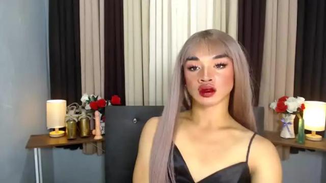 Image 8 of alexandra_bigcock Stream on Chaturbate on 16 months ago