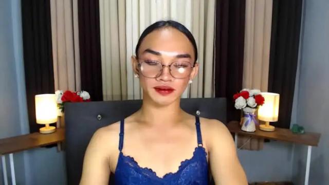 Image 3 of alexandra_bigcock Stream on Chaturbate on 16 months ago
