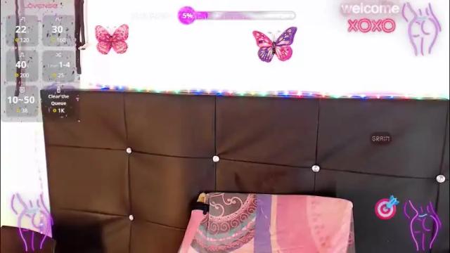 Image 11 of alexandra_evanz Stream on Chaturbate on 1 day ago