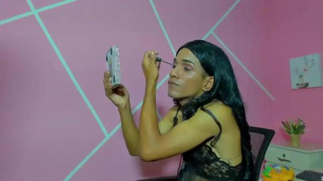 Image 4 of alexandra_leunnam Stream on Chaturbate on 16 months ago