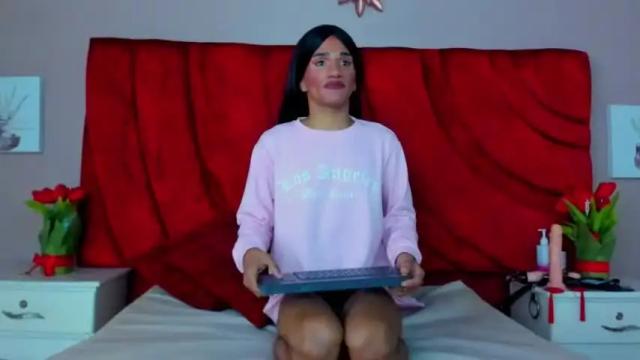 Image 3 of alexandra_leunnam Stream on Chaturbate on 15 months ago