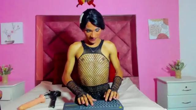 Image 2 of alexandra_leunnam Stream on Chaturbate on 15 months ago