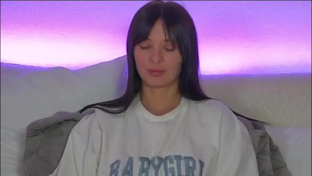 Image 11 of alexandrabloom Stream on Chaturbate on 11 days ago