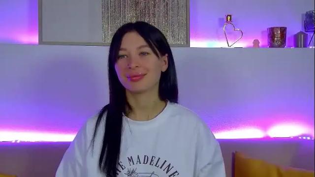 Image 10 of alexandrabloom Stream on Chaturbate on 2 months ago