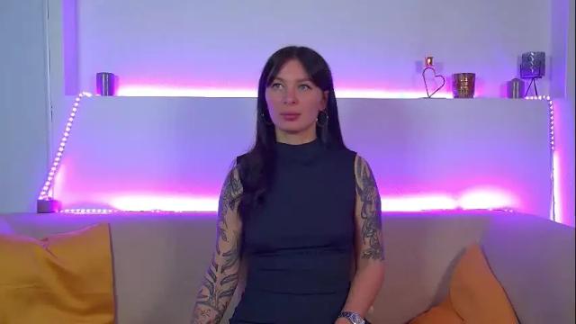 Image 4 of alexandrabloom Stream on Chaturbate on 1 month ago