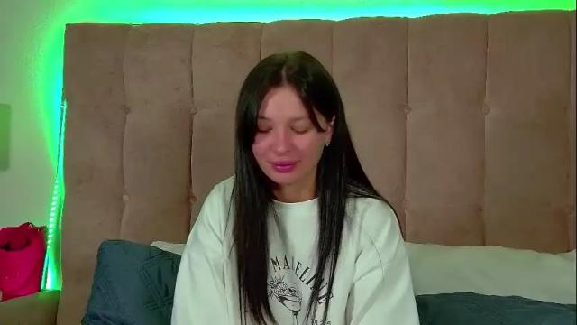 Image 11 of alexandrabloom Stream on Chaturbate on 19 days ago