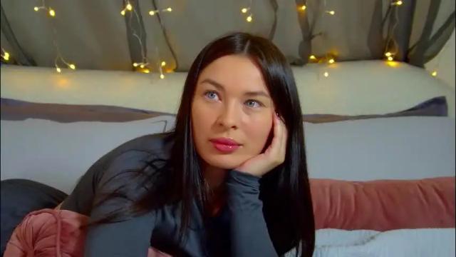 Image 4 of alexandrabloom Stream on Chaturbate on 1 month ago