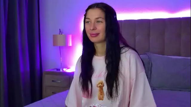 Image 12 of alexandrabloom Stream on Chaturbate on 1 month ago