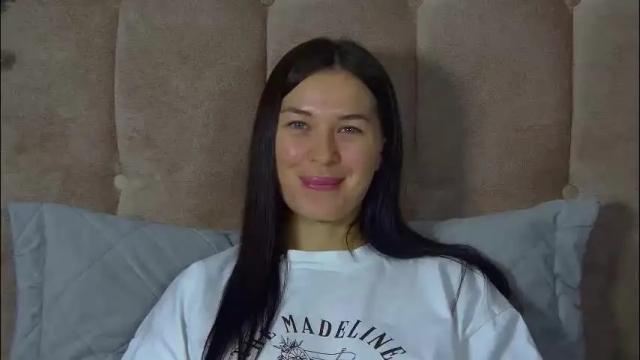 Image 8 of alexandrabloom Stream on Chaturbate on 10 days ago