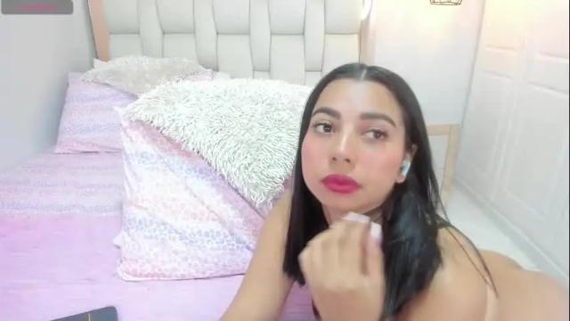 Image 10 of alexandramillerr Stream on Chaturbate on 1 month ago