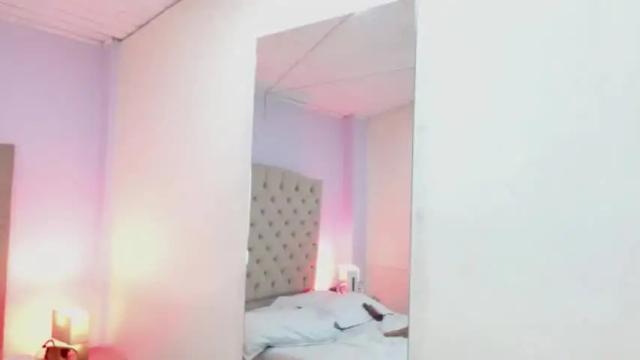 Image 8 of alexandrareyes__ Stream on Chaturbate on 14 months ago