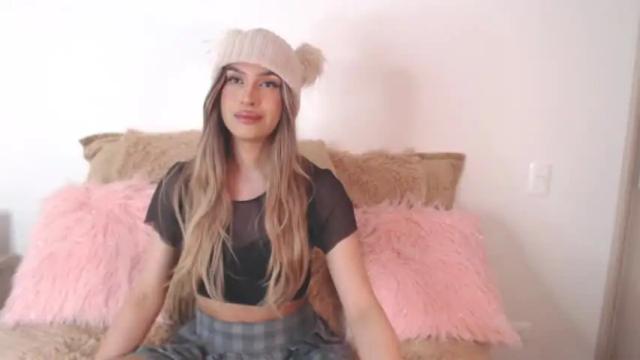 Image 10 of alexandrasilez Stream on Chaturbate on 18 months ago