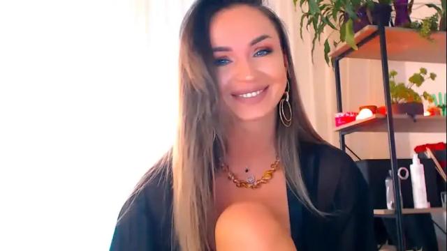 Image 4 of alexandrawooow Stream on Chaturbate on 22 days ago