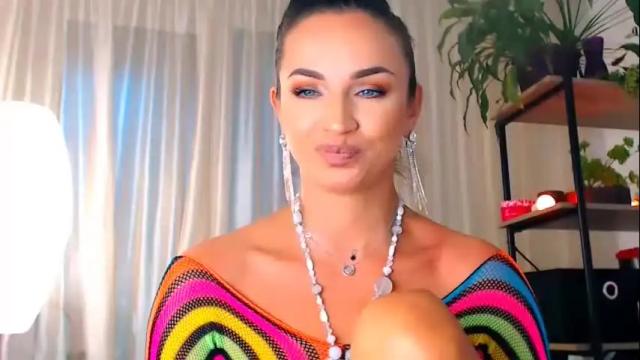 Image 2 of alexandrawooow Stream on Chaturbate on 1 month ago