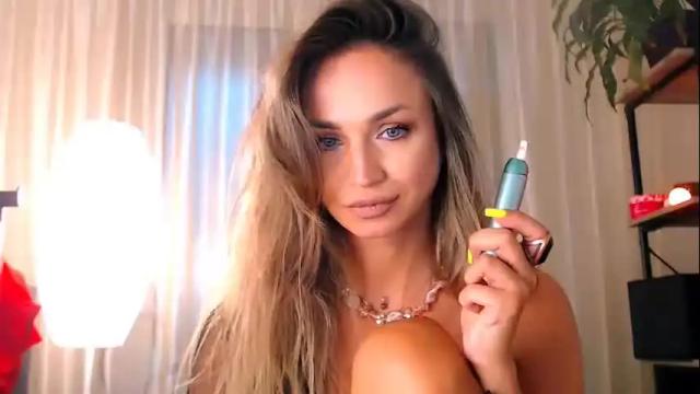 Image 11 of alexandrawooow Stream on Chaturbate on 19 days ago