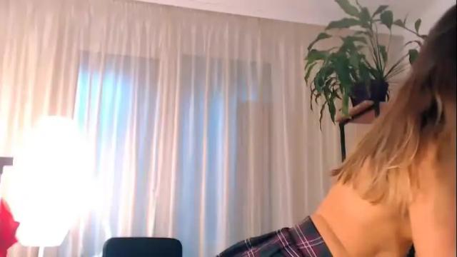 Image 7 of alexandrawooow Stream on Chaturbate on 19 days ago
