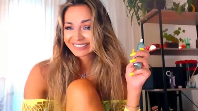 Image 10 of alexandrawooow Stream on Chaturbate on 17 days ago