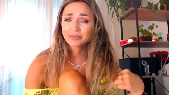 Image 8 of alexandrawooow Stream on Chaturbate on 17 days ago