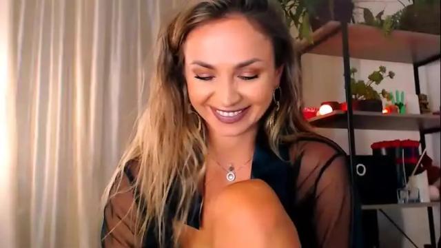 Image 3 of alexandrawooow Stream on Chaturbate on 13 days ago