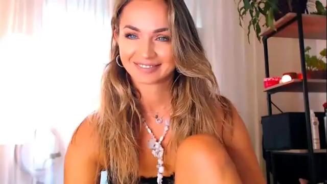 Image 4 of alexandrawooow Stream on Chaturbate on 7 days ago
