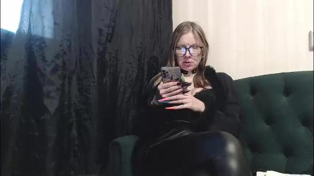 Image 2 of alexandrazaryanova Stream on Chaturbate on 1 month ago