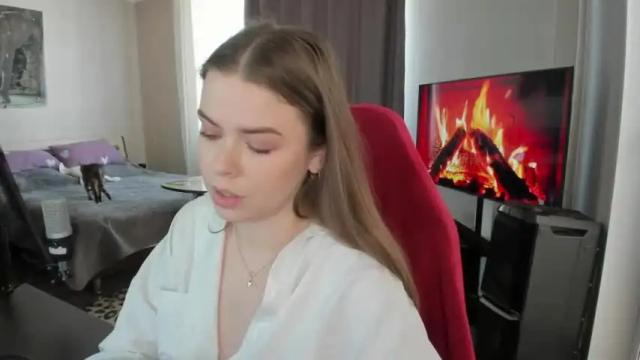 Image 10 of alexandria_new Stream on Chaturbate on 16 months ago