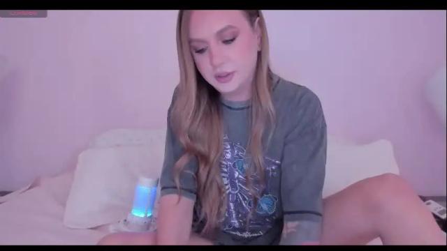 Image 12 of alexashowcum Stream on Chaturbate on 1 month ago