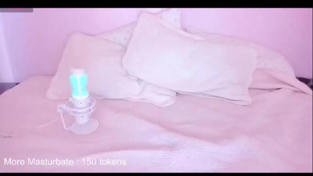 Image 8 of alexashowcum Stream on Chaturbate on 25 days ago