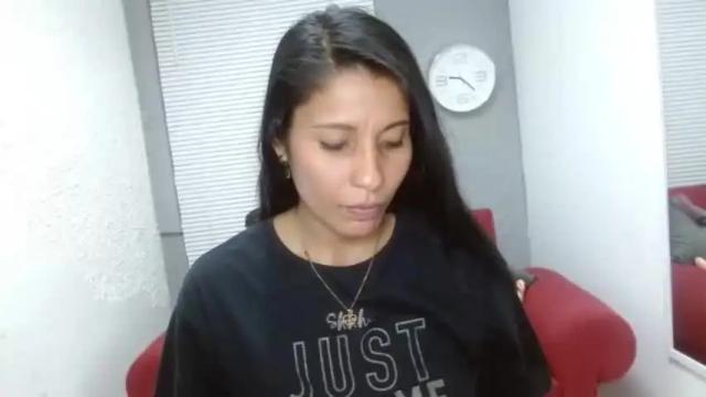 Image 7 of alexasuckbooty Stream on Chaturbate on 19 months ago