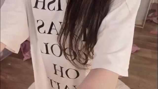 Image 2 of alexbellis Stream on Chaturbate on 2 months ago