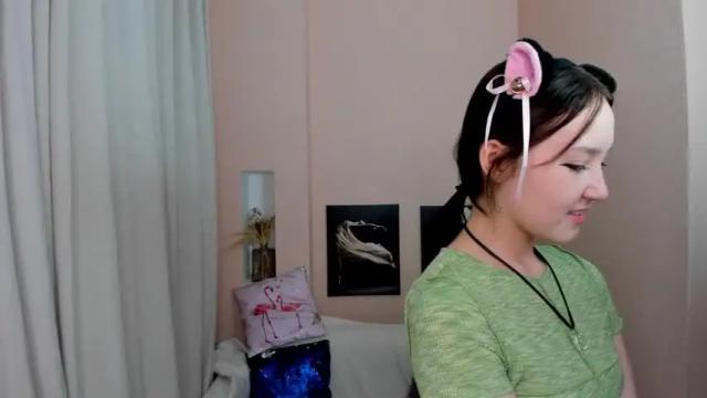Image 3 of alexgracies Stream on Chaturbate on 18 months ago