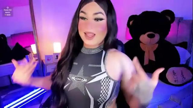 Image 2 of alexia_mattel Stream on Chaturbate on 2 months ago