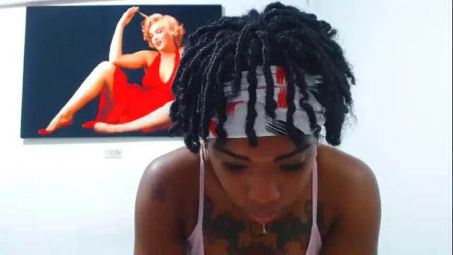 Image 4 of alexia_sinclaire24 Stream on Chaturbate on 1 month ago