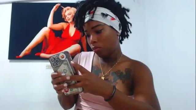 Image 7 of alexia_sinclaire24 Stream on Chaturbate on 1 month ago