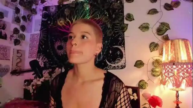 Image 7 of alexiafisher_ Stream on Chaturbate on 4 months ago