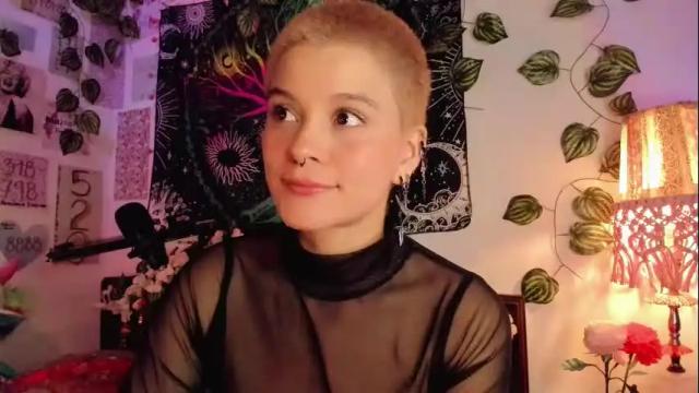 Image 3 of alexiafisher_ Stream on Chaturbate on 4 months ago