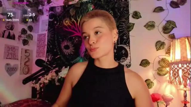 Image 8 of alexiafisher_ Stream on Chaturbate on 3 months ago