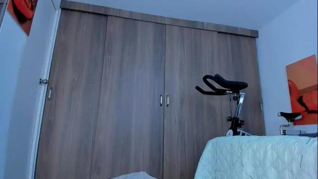 Image 7 of alexiafit Stream on Chaturbate on 5 months ago