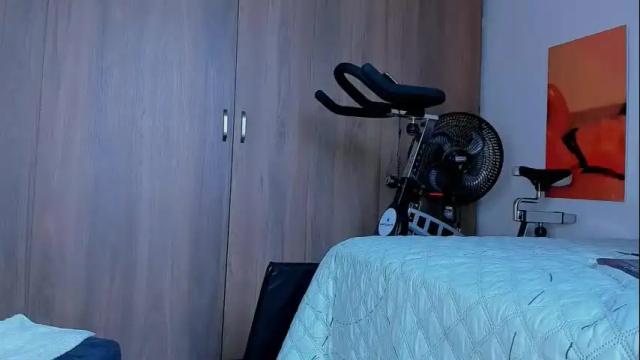 Image 8 of alexiafit Stream on Chaturbate on 3 days ago
