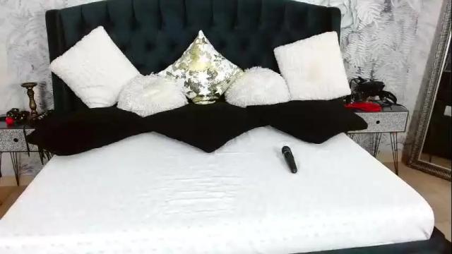 Image 3 of alexiakendall Stream on Chaturbate on 22 days ago