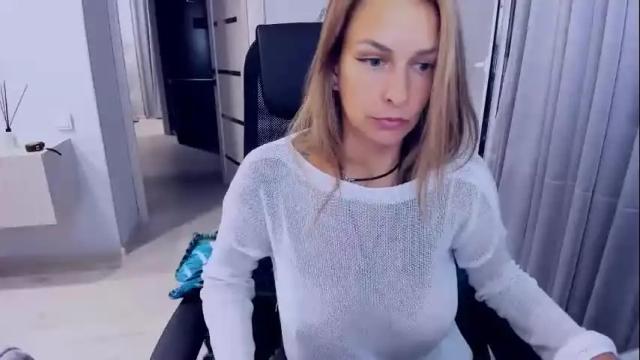 Image 11 of alexiayellow Stream on Chaturbate on 1 month ago