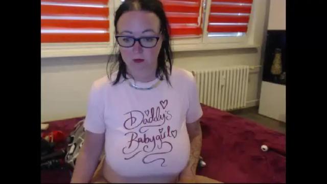 Image 2 of alexie33 Stream on Chaturbate on 12 days ago